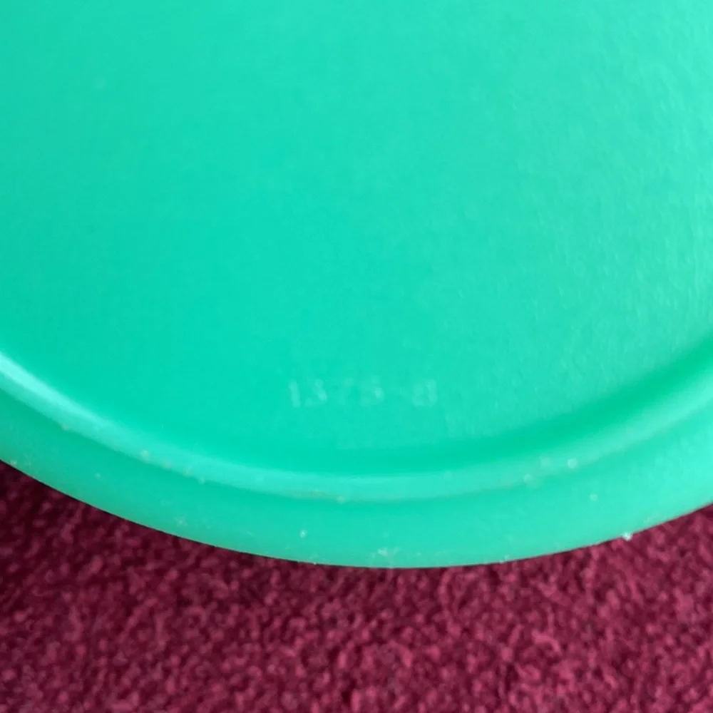 Tupperware Grater 2 Piece Vintage